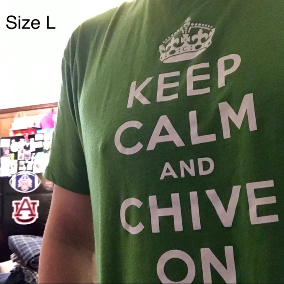 Chive T-Shirt slogan: Keep Calm & Carry On- - Picture 1 of 1